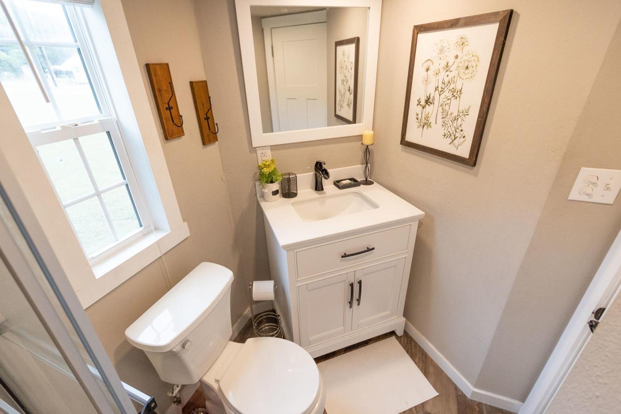 Pet Friendly Tiny House Rental With New Access To Guadalupe River Nbtx นิวบราวน์เฟลส์ ภายนอก รูปภาพ