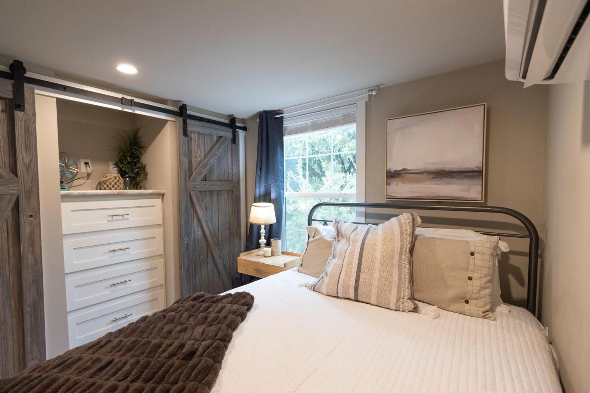 Pet Friendly Tiny House Rental With New Access To Guadalupe River Nbtx นิวบราวน์เฟลส์ ภายนอก รูปภาพ